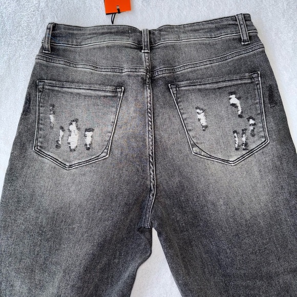 Risen Jeans Women’s Sz 11/30 High Waist Girlfriend Jeans black distressed Ripped - Picture 3 of 14